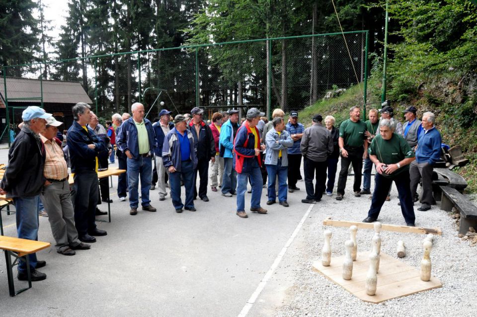 Kegljanje v Belih Vodah - foto povečava