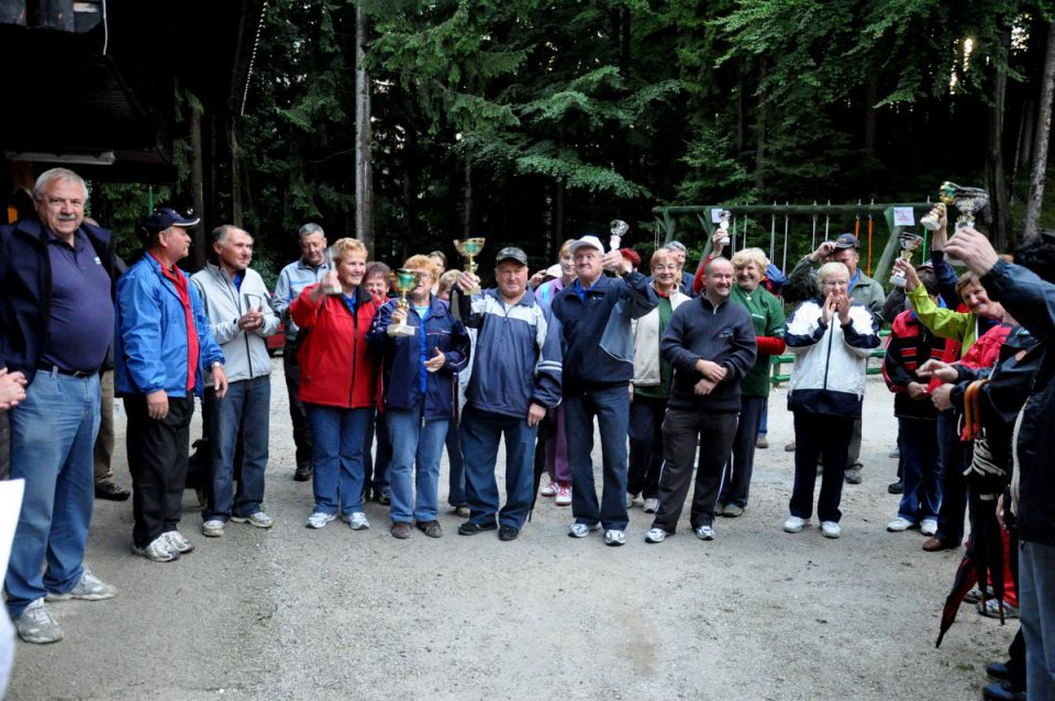 Kegljanje v Belih Vodah - foto povečava