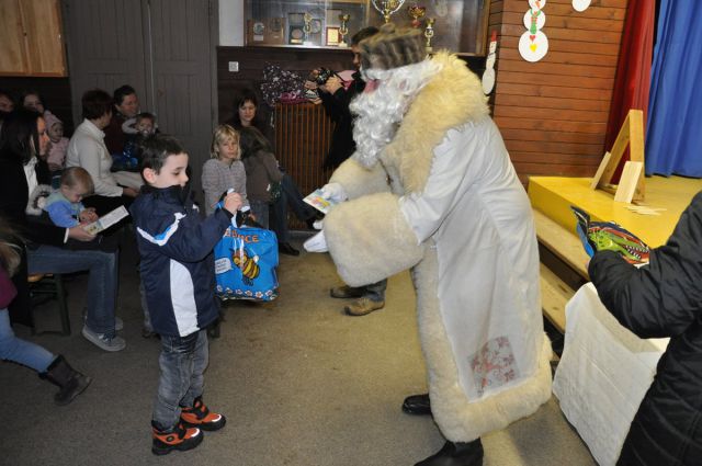 Obisk Dedka Mraza v Zavodnjah 2010 - foto