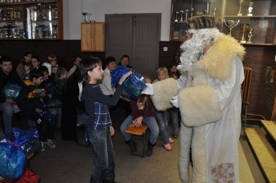 Obisk Dedka Mraza v Zavodnjah 2010 - foto povečava