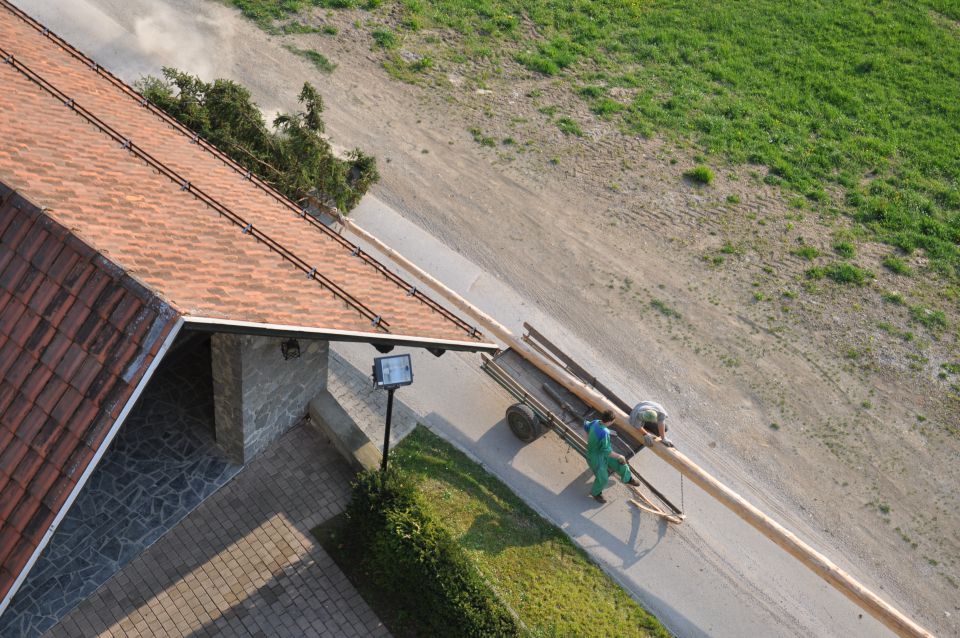 Postavljanje mlaja Zavodnje 2011 - foto povečava