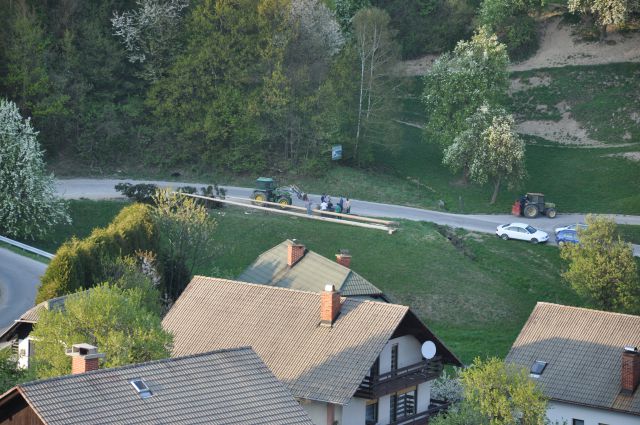 Postavljanje mlaja Zavodnje 2011 - foto