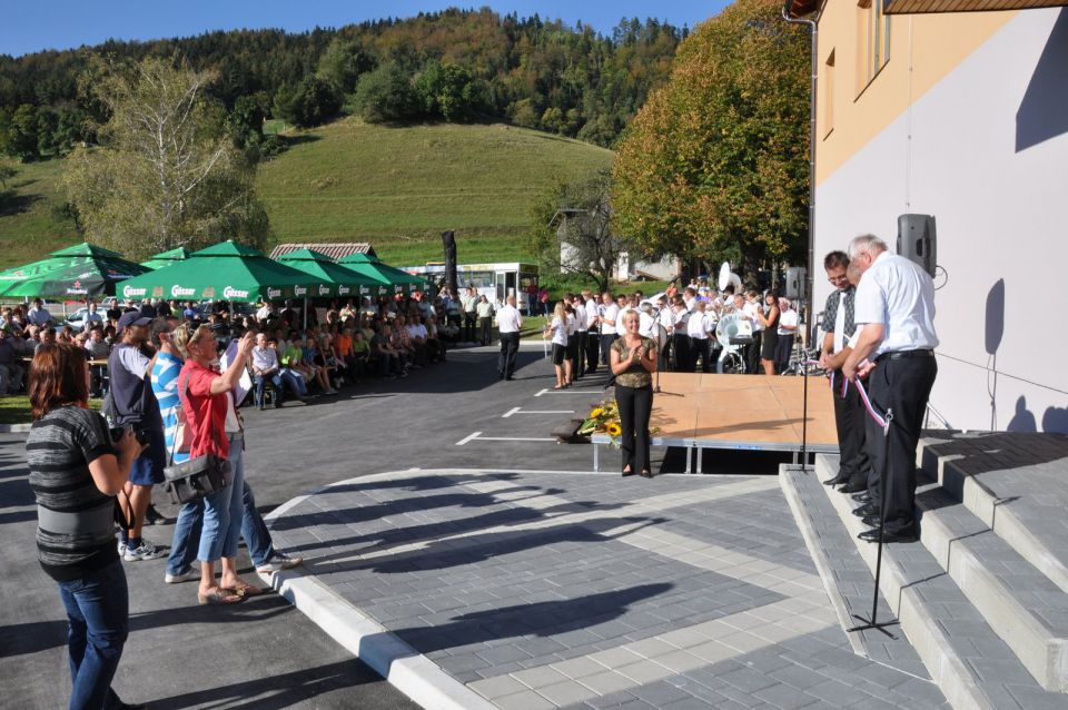 Otvoritev  doma krajanov - foto povečava