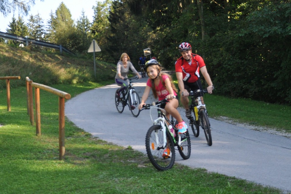 Enourno kolesarjenje okoli Šamberga - foto povečava