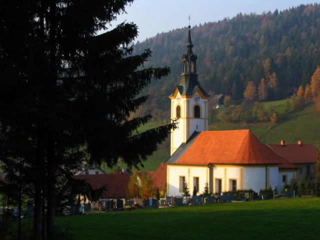 Zavodnja ponoči in podnevi - foto