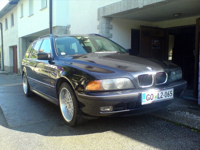 530d - foto