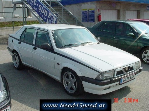 Alfa 75 - foto povečava