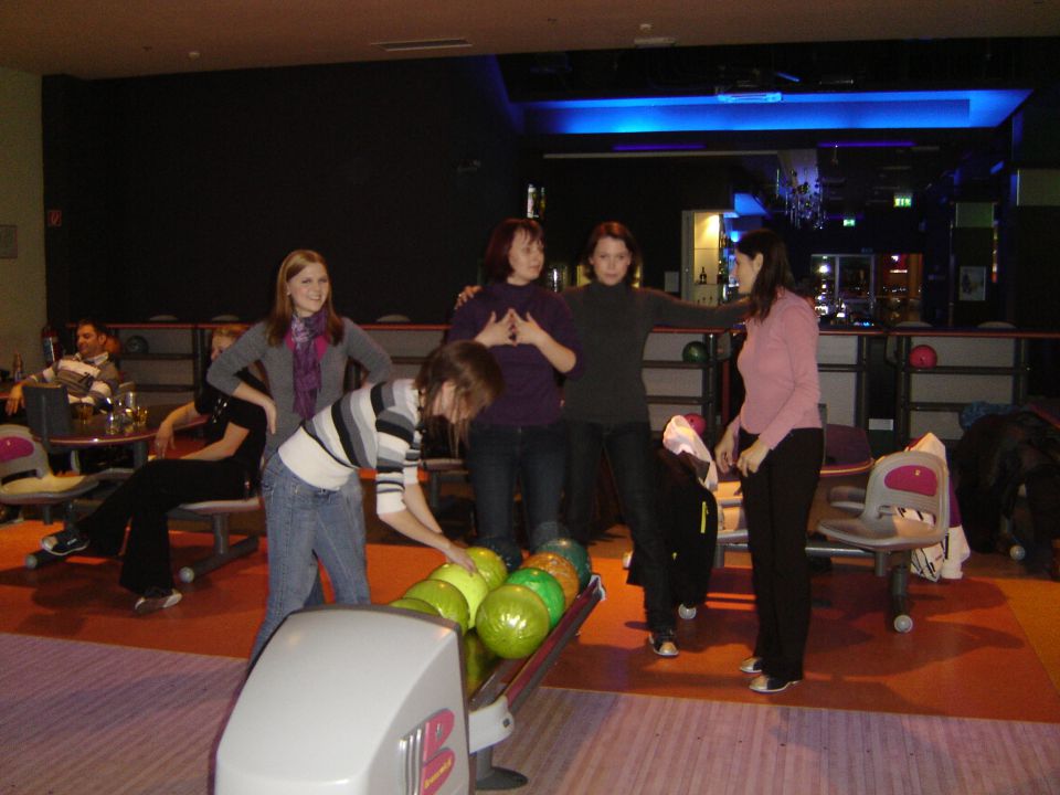 bowling team 1