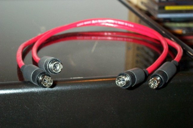 I2S  Audio Magic Mistic Reference, silver cable 0.5m