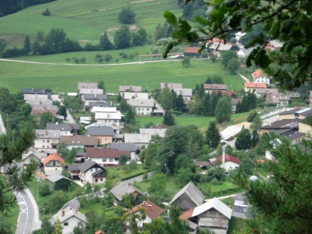 Polhov Gradec z okolico - foto
