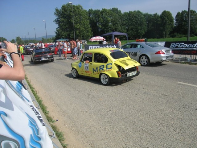 Drag race Brnčičeva - foto