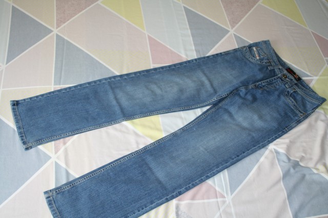 Jeans hlače W29 regular,  5€