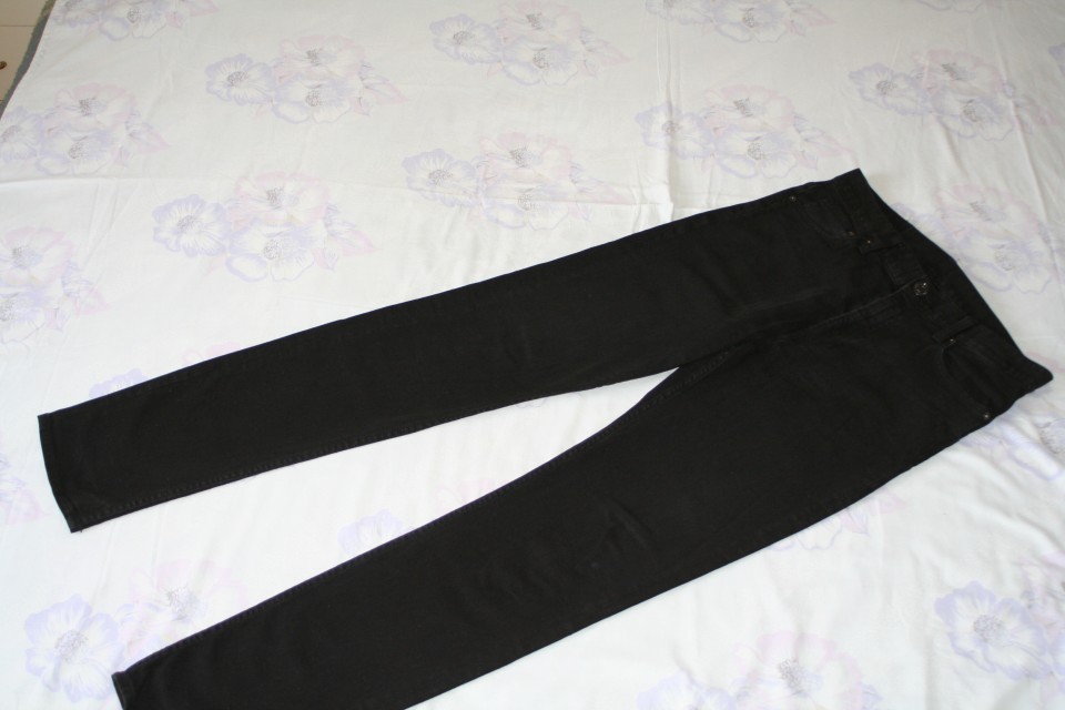 H&M jeans hlače slim W32 L34,  10€