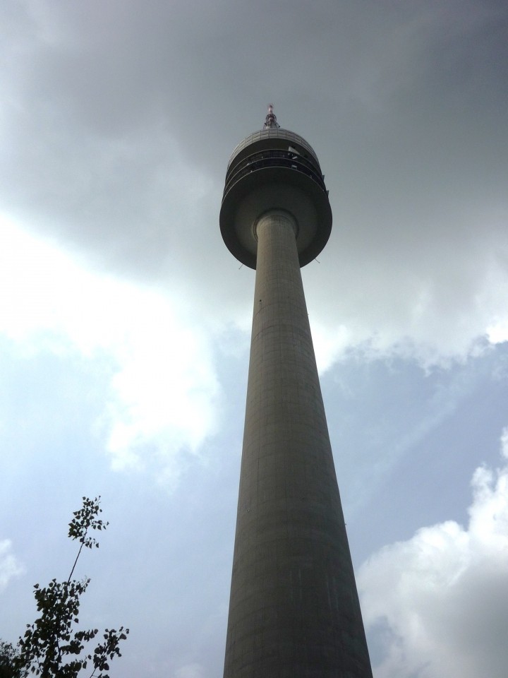 Olimpijski stolp (višina 291m)