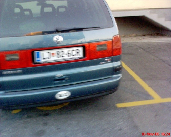 "Parkirni" invalidi - foto povečava