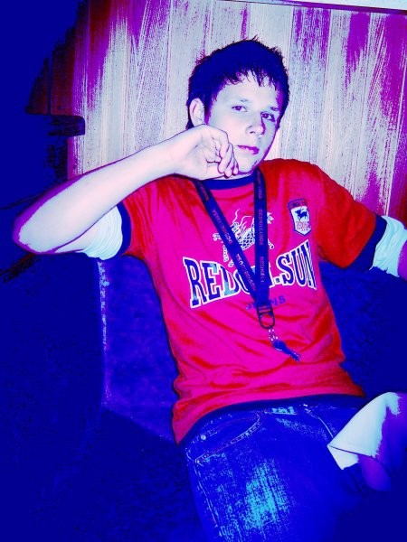 Tu pa nas lape pozila ...yoy kok si cute ;P
