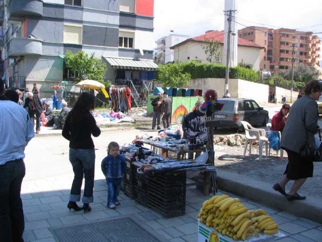 2005 - Albanija - Tirana - foto povečava