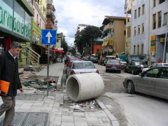 2005 - Albanija - Tirana - foto