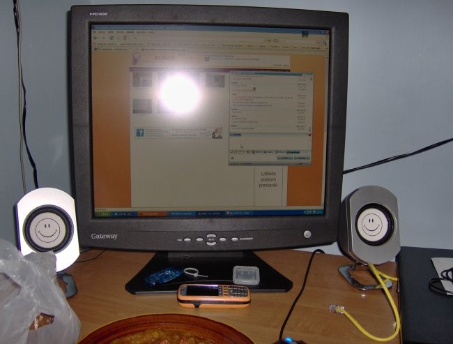 Lcd - foto povečava