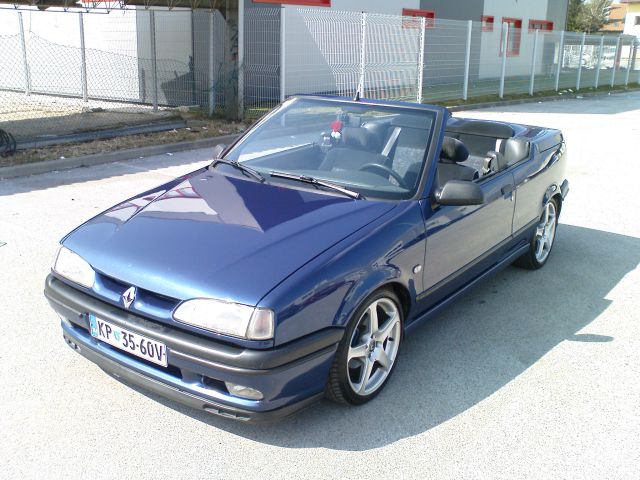 R19 Cabriolet - foto