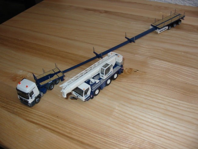 BREUER & WASEL - MERCEDES-BENZ ACTROS MP2 in LIEBHERR. Lepo vidna raztegljiva prikolica za