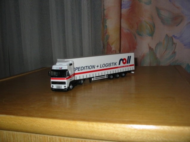 Spedition + logistic ROLL - VOLVO FH12 420 Globetrotter.