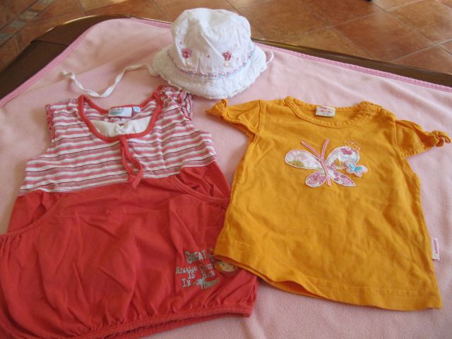 Tunika + majčka Little girl star + klobuček, št. 74, 4€