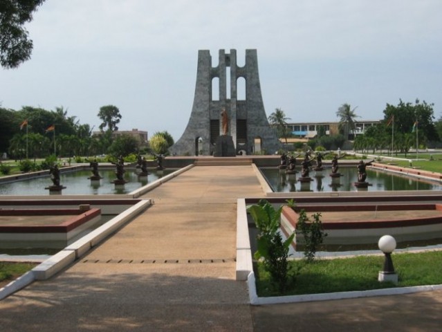 Kwame nkrumah mausoleum... (če koga zanima zgodovina, si lahko pogleda na internetu:D)
