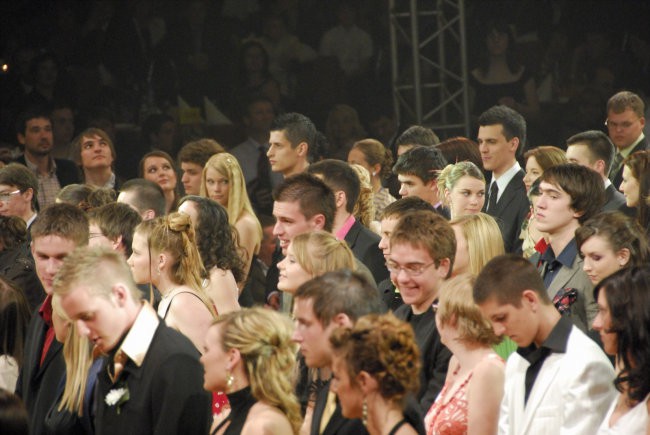 2007 04 Maturantski ples - foto povečava