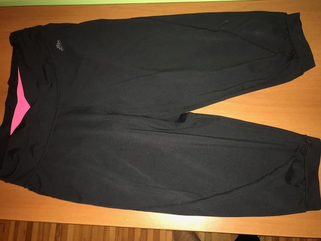 športne hlače H&M, vel M, ustreza L, 5€