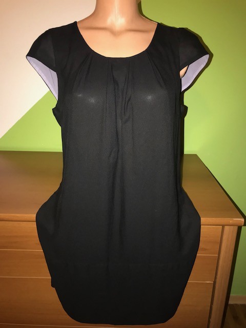 Črna obleka H&M, vel. 40, 12€