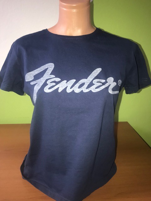 Majica z napisom Fender, L. 2€
