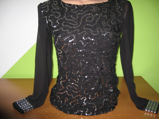 Bluza 42, 8€