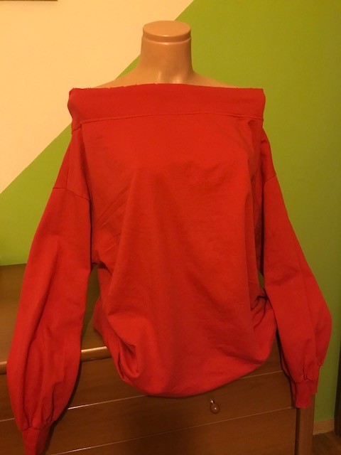 Rdeča bombažna mikica Bershka, M-L, 6€