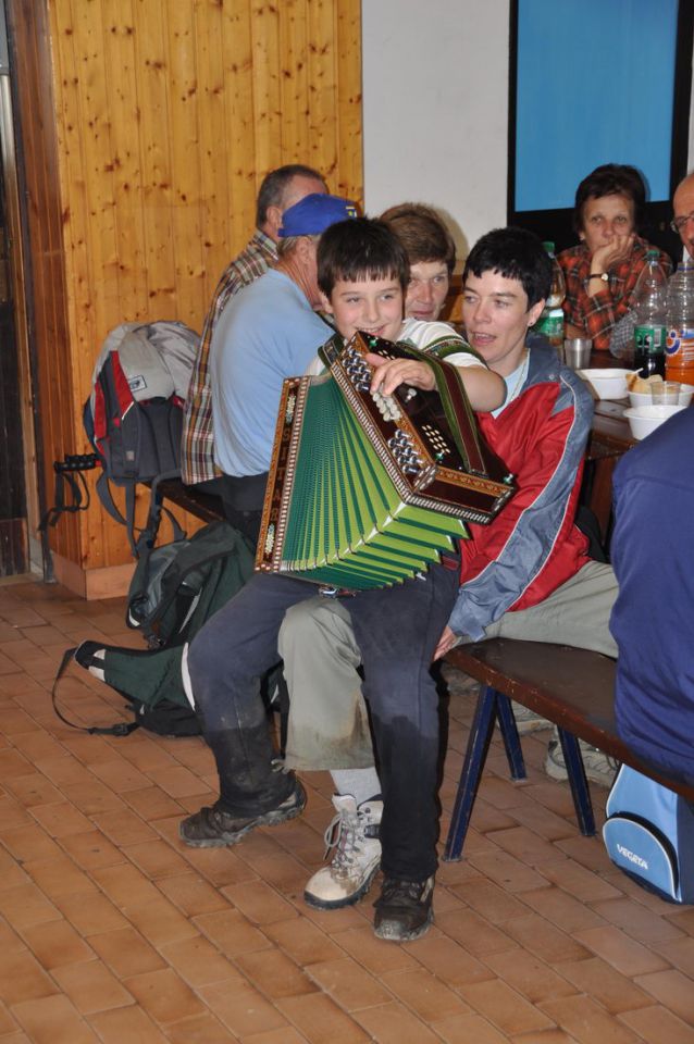 Pohod in otvoritev info table na Sv.Gori - foto povečava