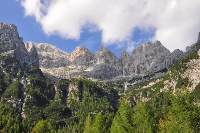 Pogled na prehojene vršace. 9h muk in uživanja
