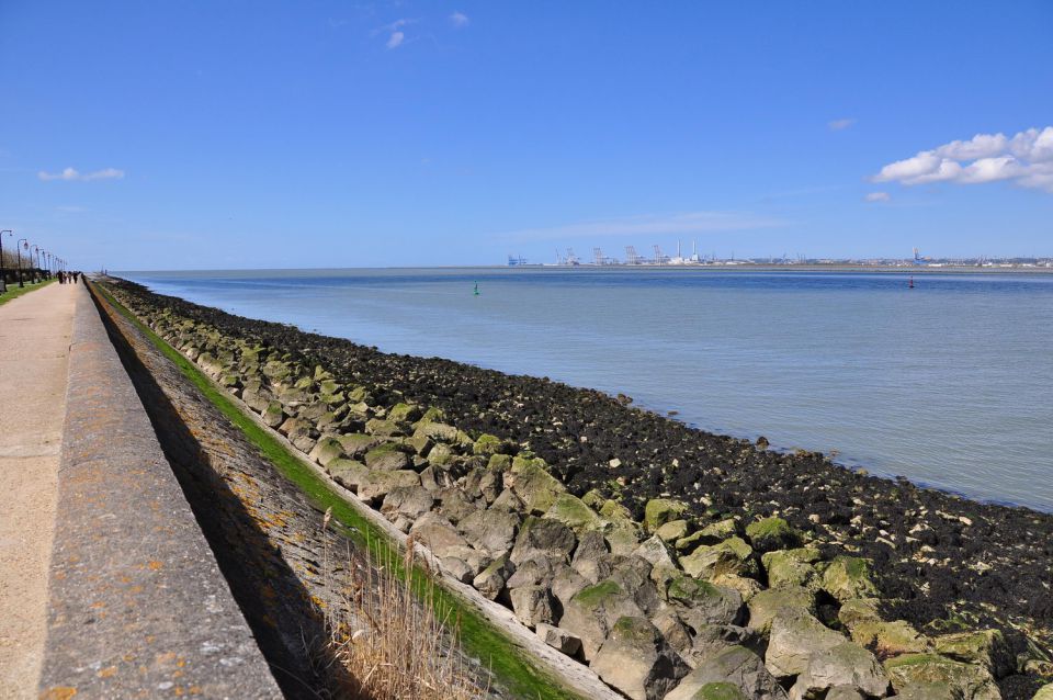 ustje siene, desno pristanišče le havre