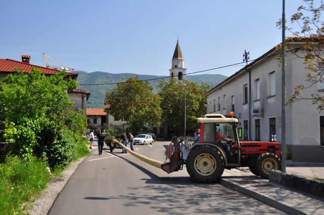 Postavitev mlaja - foto