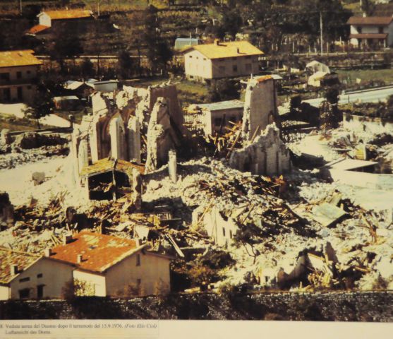 Katedrala ob potresu leta 1976