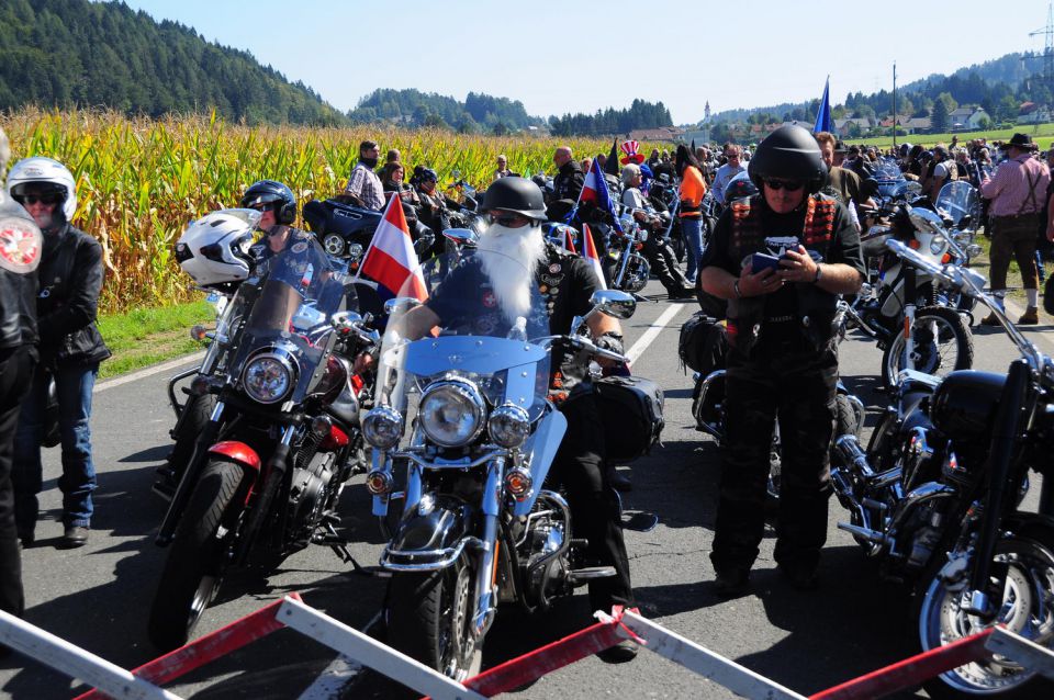 Harley Davidson moto zbor 2015 - foto povečava