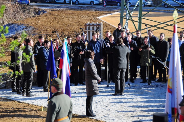 Otvoritev spominskega parka na Prevalu - foto