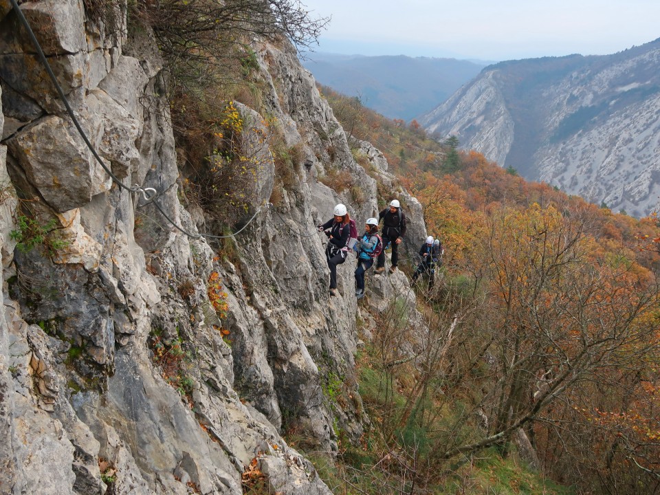 Ferata Biondi, Nos in Zimska roža nad dolino  - foto povečava