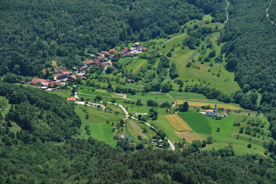 Pot po robu - Predmeja - Col - foto povečava