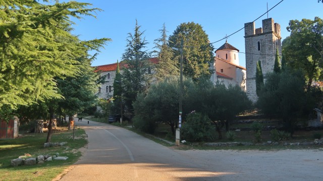 Samostan Krupa