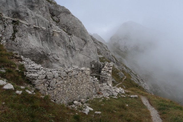 Monte Lastroni 2449m.   21.9.2024 - foto