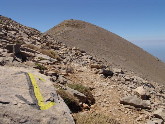 steza na Psiloritis najvišji vrh Krete v pogorju Ida 2456m