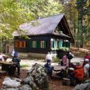Iztokova koča pod Malim golakom