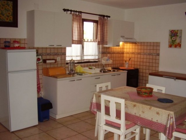 Apartma6 os kuhinja