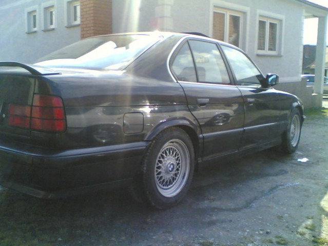 Nove BMW - foto