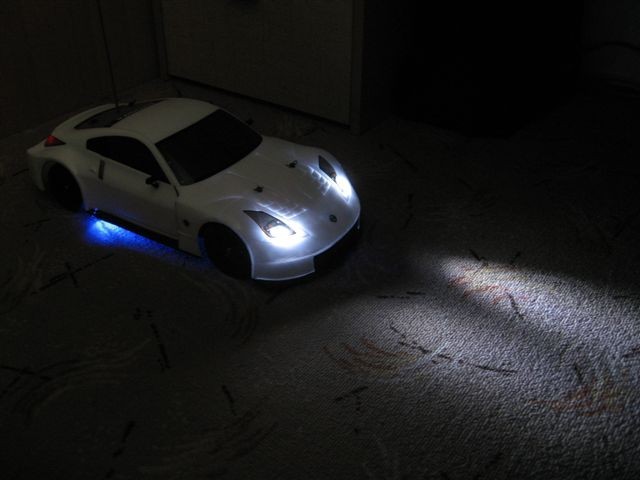 Nissan 350Z modelček - foto